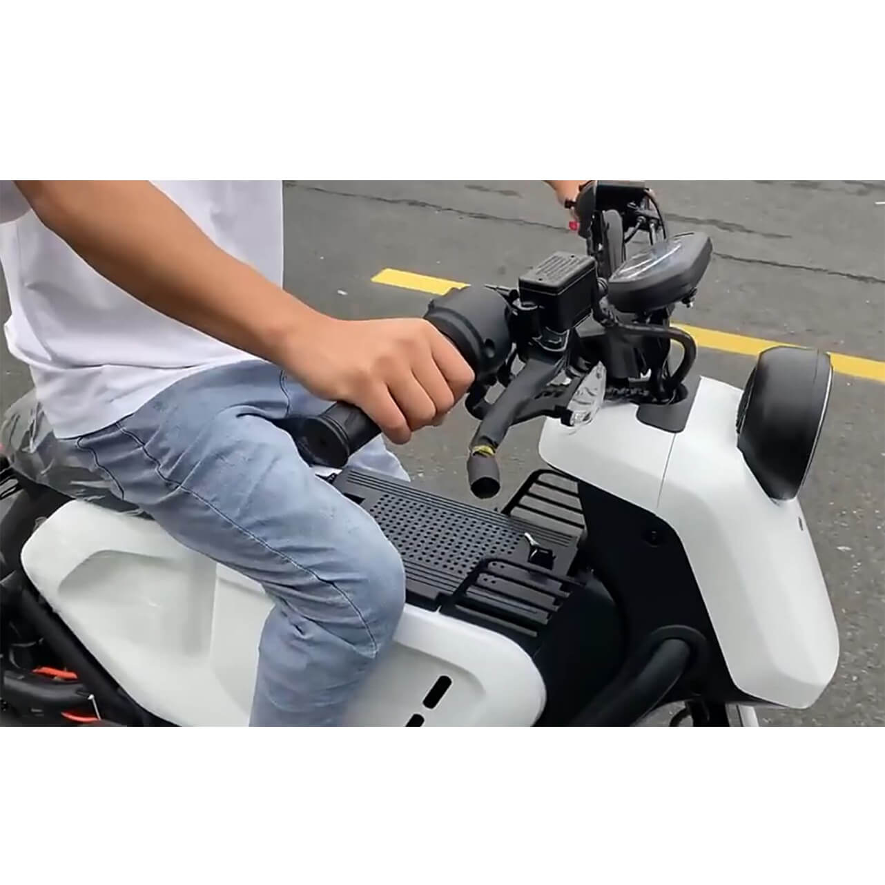 hydrogen fuel cell scooter